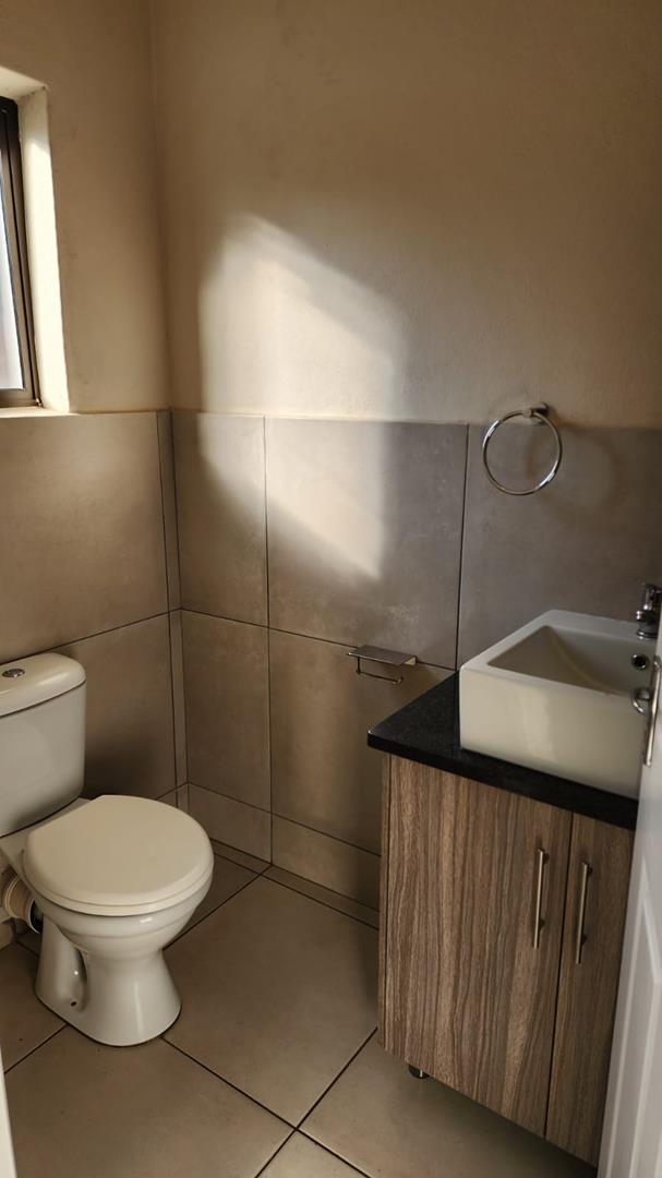 To Let 3 Bedroom Property for Rent in Cashan North West